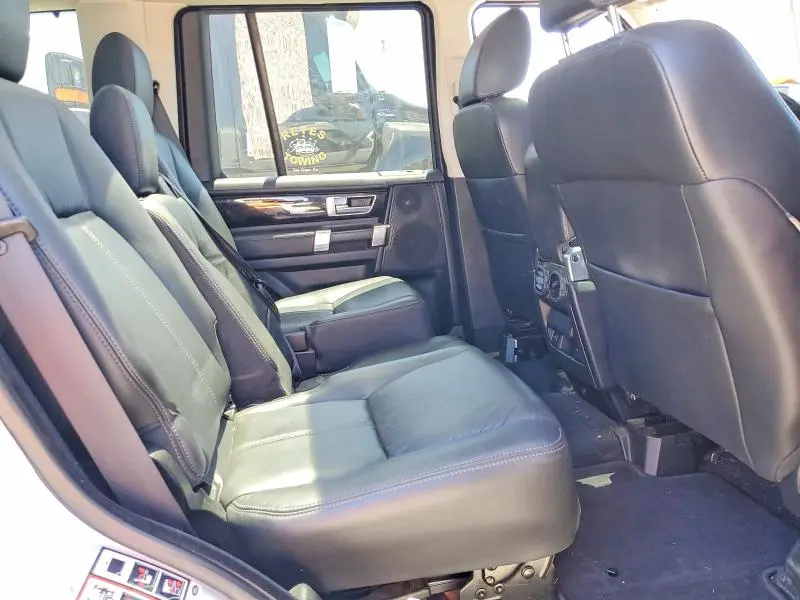 2016 LAND ROVER LR4 HSE LUXURY  