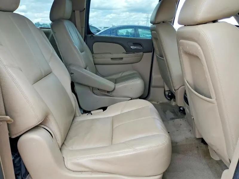 2012 CHEVROLET SUBURBAN C1500 LT  