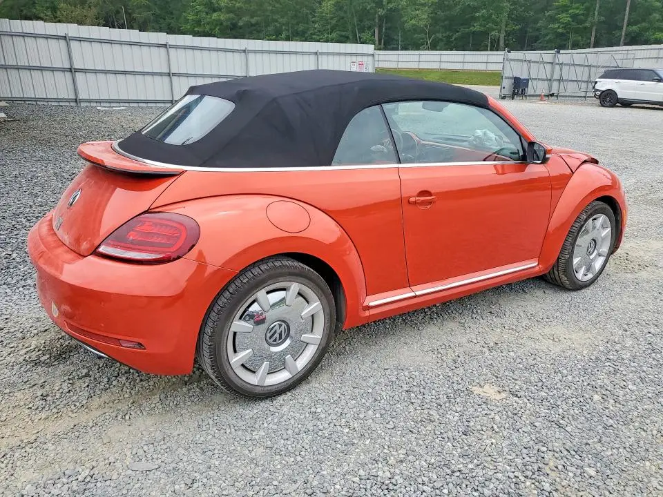 2017 VOLKSWAGEN BEETLE S/SE  