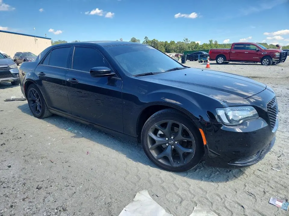 2023 CHRYSLER 300 TOURING  