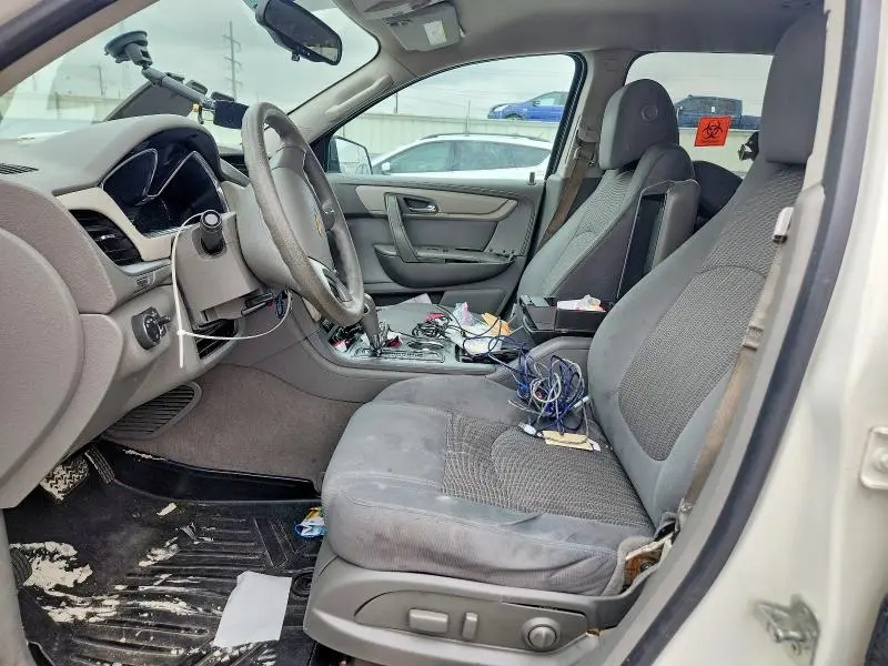 2015 CHEVROLET TRAVERSE LS  