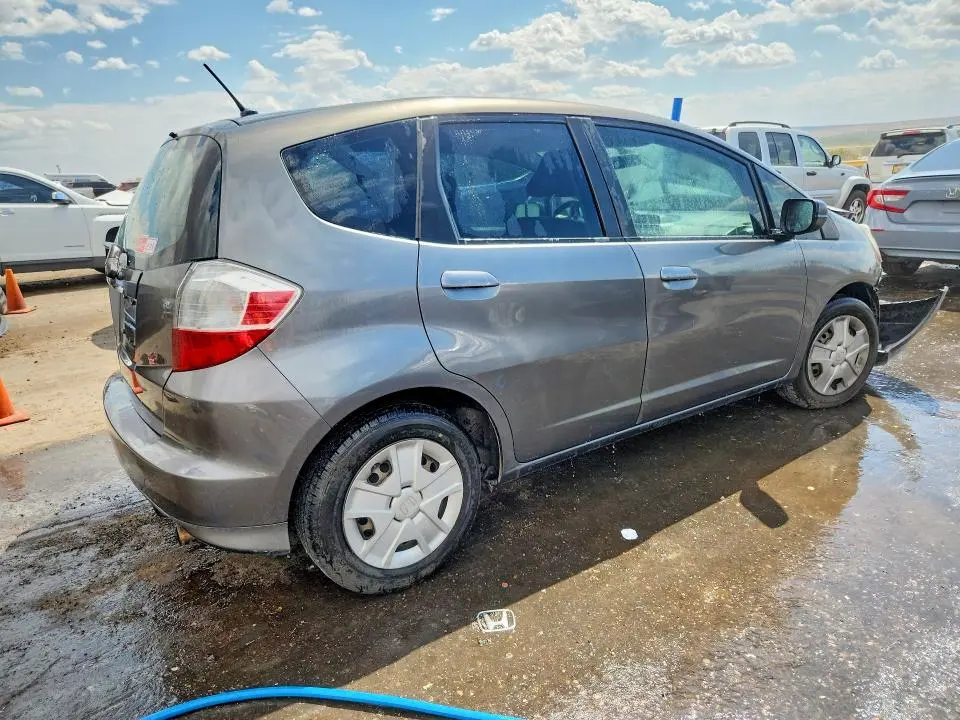 2013 HONDA FIT   