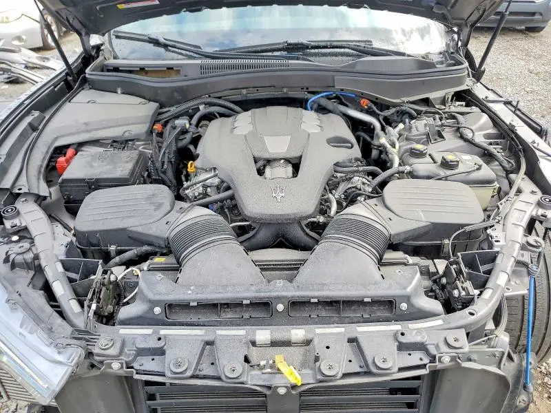 2024 MASERATI LEVANTE MODENA  