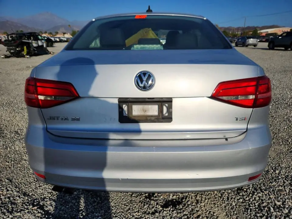 2015 VOLKSWAGEN JETTA SE  
