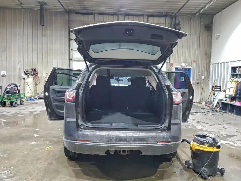 2017 CHEVROLET TRAVERSE LT  