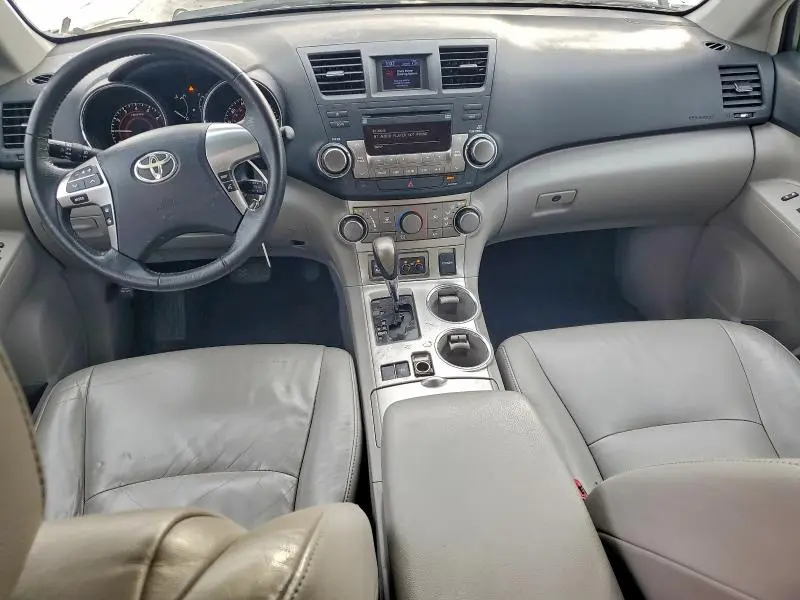 2012 TOYOTA HIGHLANDER BASE  