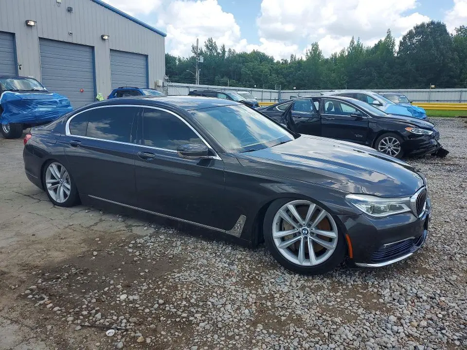 2016 BMW 750 XI  