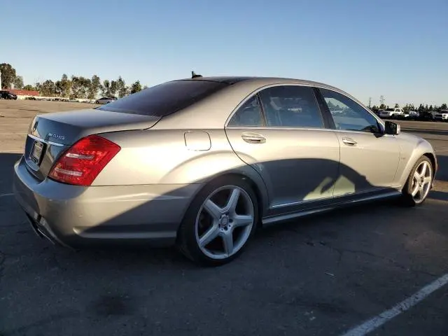 2012 MERCEDES-BENZ S 550  
