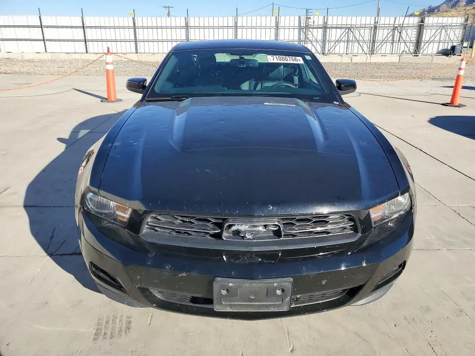 2011 FORD MUSTANG   