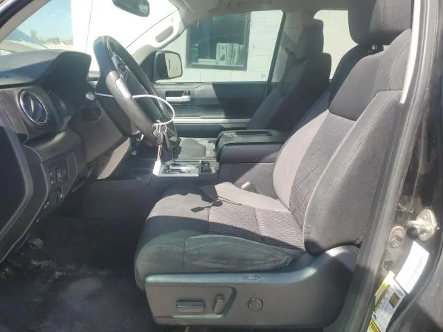 2017 TOYOTA TUNDRA CREWMAX SR5