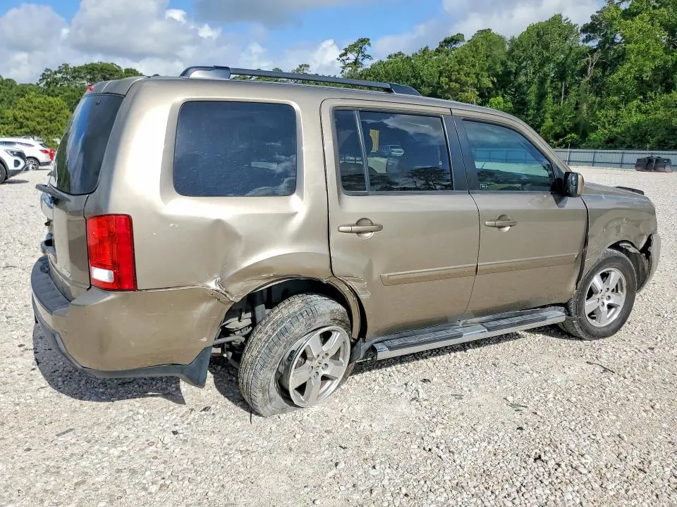 2011 HONDA PILOT EX  