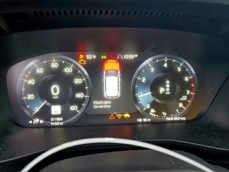 2019 VOLVO XC40 T5 R-DESIGN  