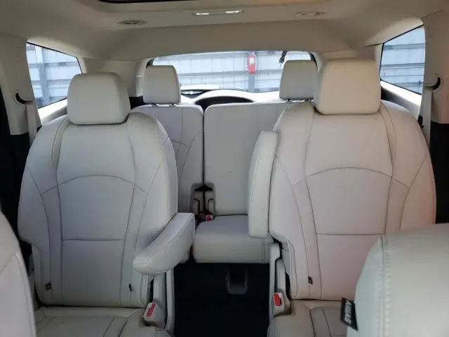 2022 BUICK ENCLAVE ESSENCE  