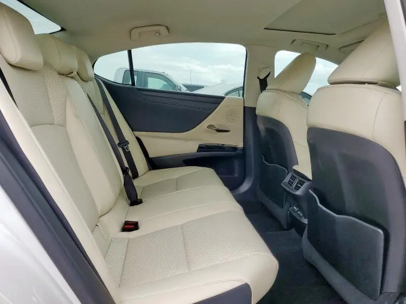 2022 LEXUS ES 300H BASE  