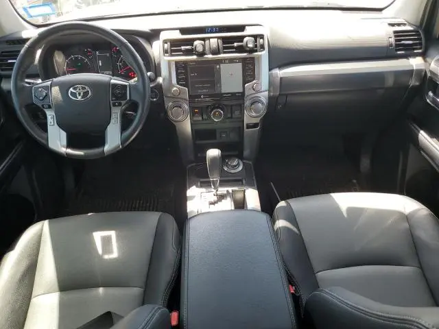 2023 TOYOTA 4RUNNER SE