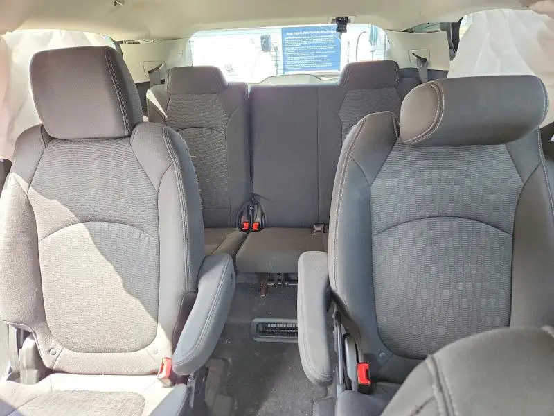 2016 CHEVROLET TRAVERSE LT  