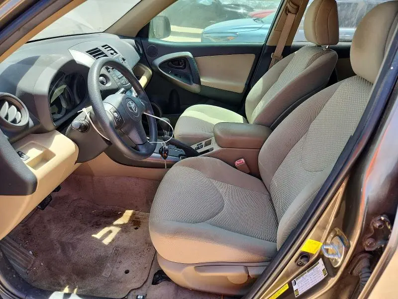 2011 TOYOTA RAV4 BASE  