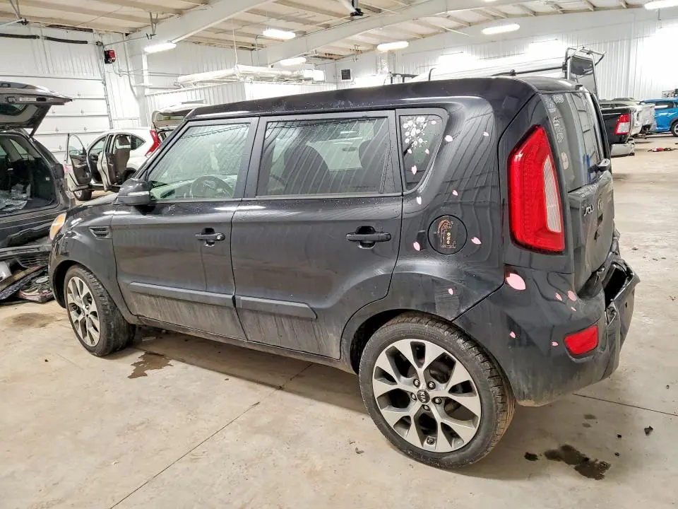 2013 KIA SOUL +  