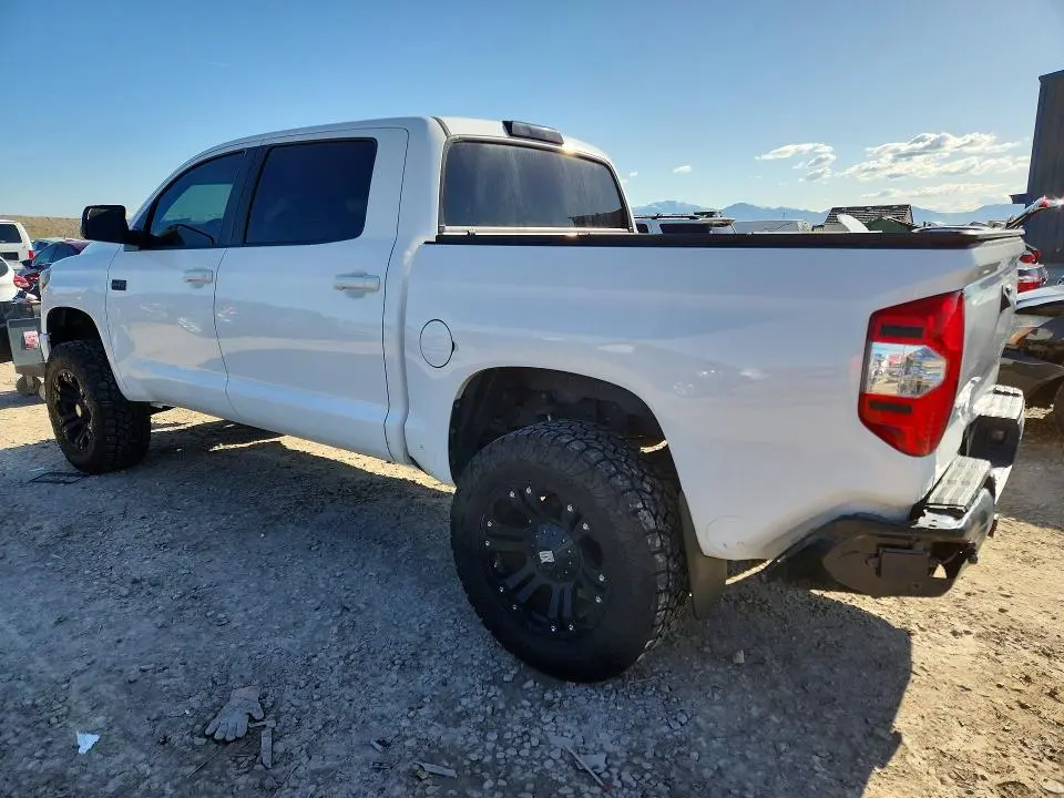 2017 TOYOTA TUNDRA CREWMAX LIMITED  