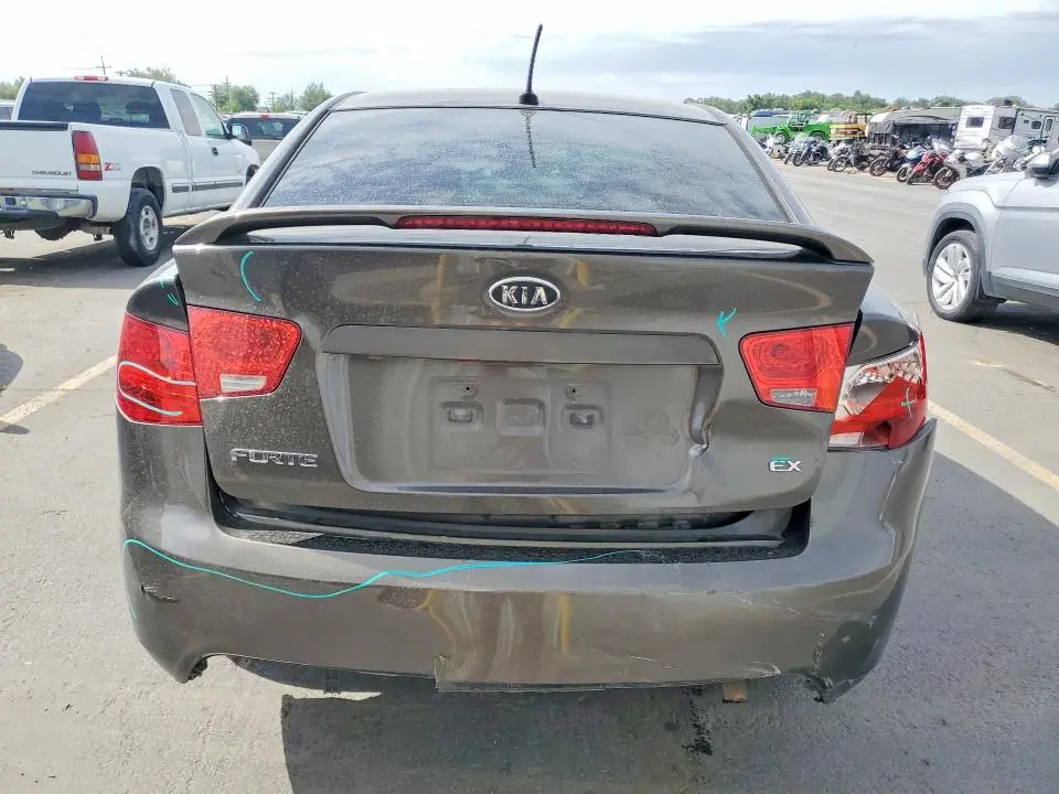 2010 KIA FORTE EX  