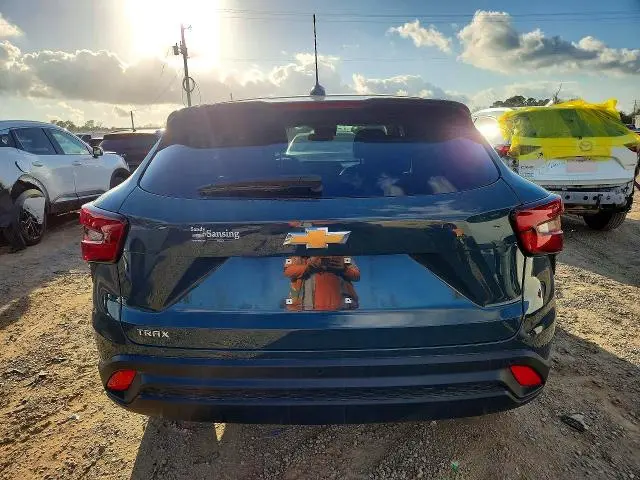 2025 CHEVROLET TRAX LS  