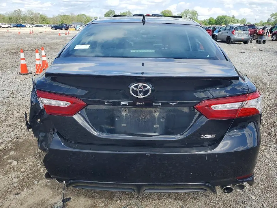 2018 TOYOTA CAMRY XSE  