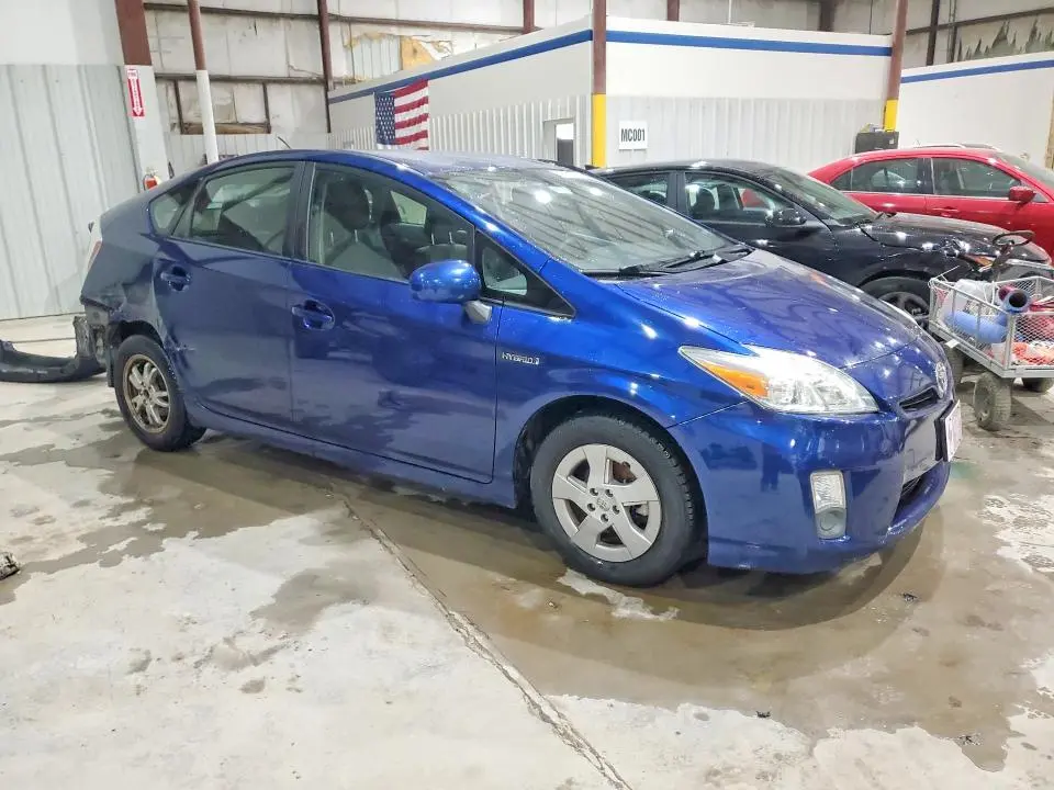 2010 TOYOTA PRIUS II  