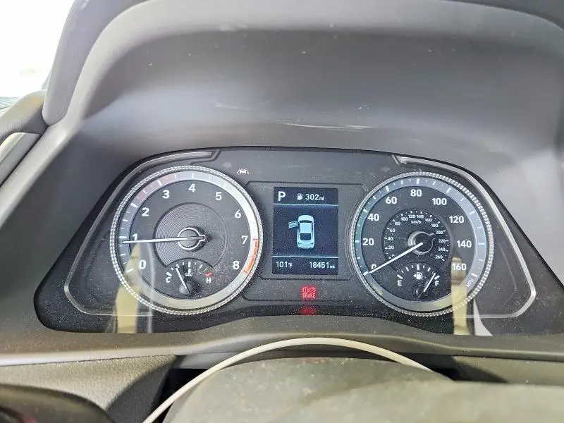 2021 HYUNDAI SONATA SE  
