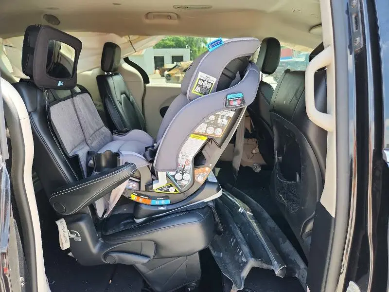 2021 CHRYSLER VOYAGER LXI  