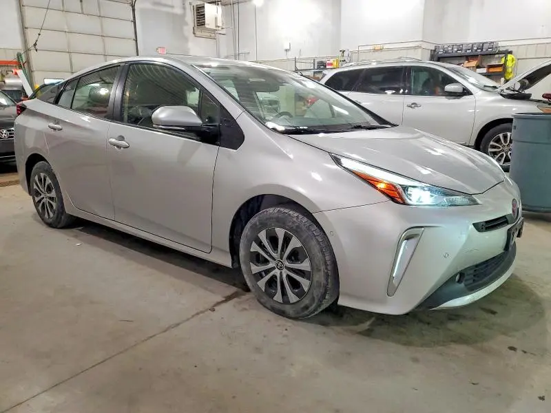2019 TOYOTA PRIUS   