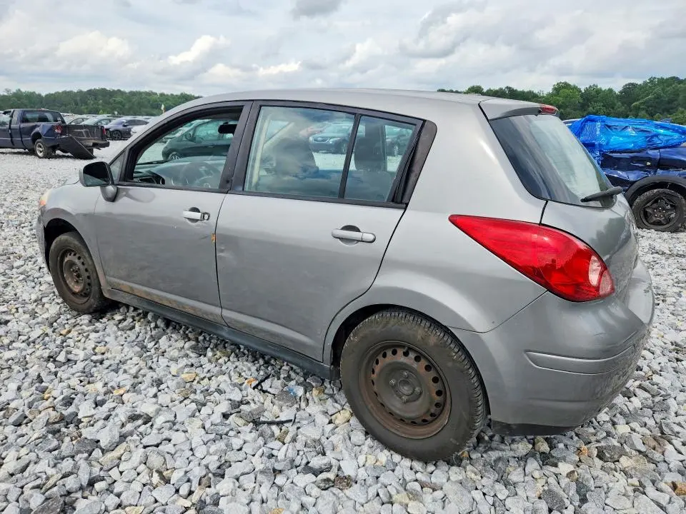 2011 NISSAN VERSA   