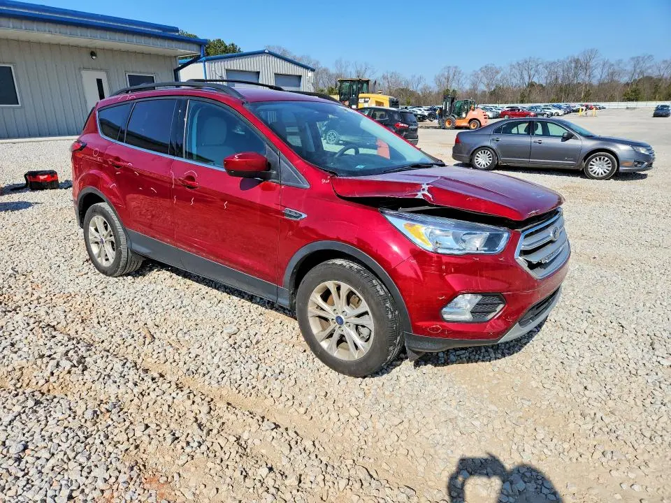 2018 FORD ESCAPE SE  
