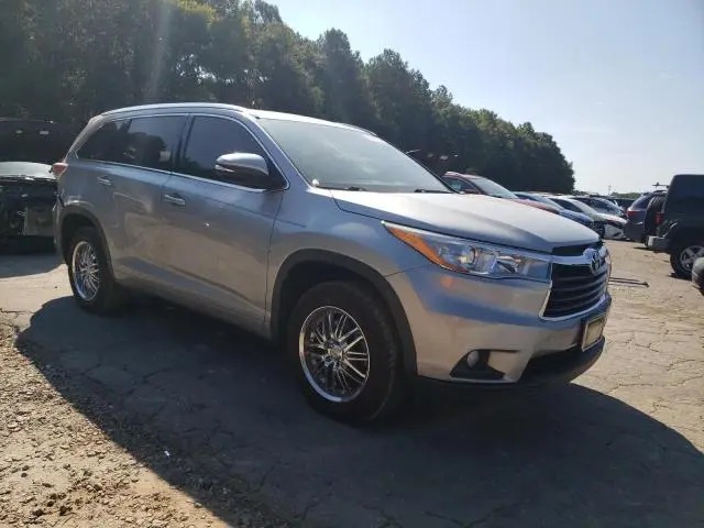 2016 TOYOTA HIGHLANDER XLE  