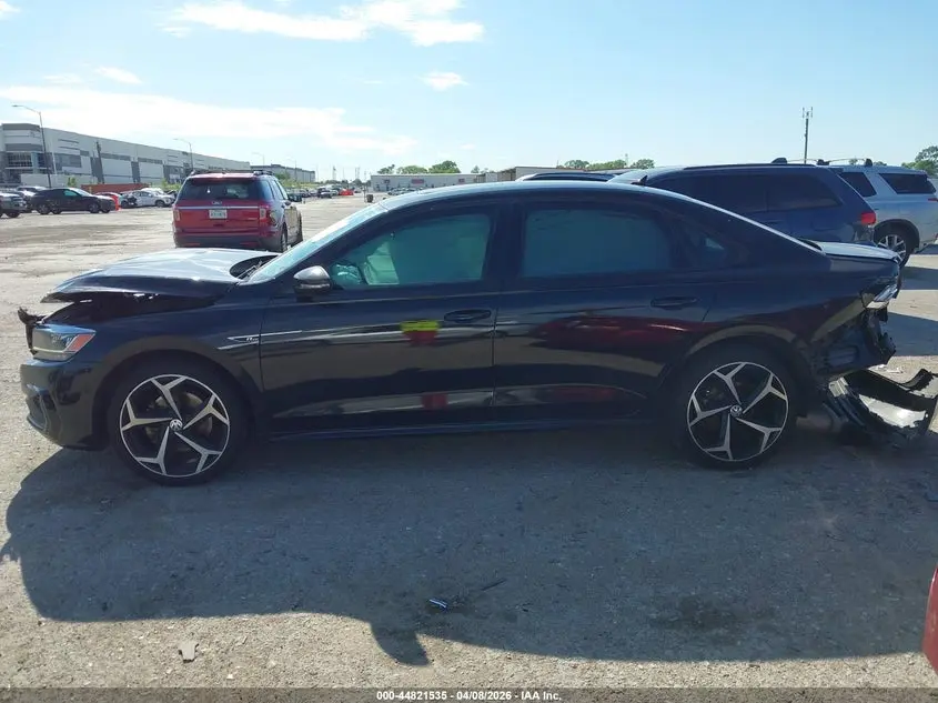 2020 VOLKSWAGEN PASSAT 2.0T R-LINE