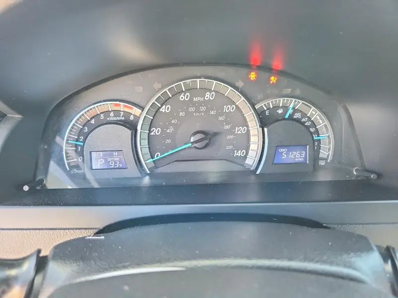 2014 TOYOTA CAMRY SE  