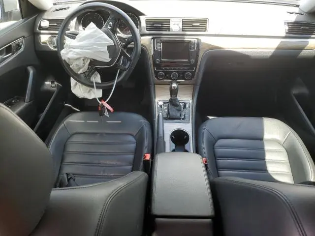 2016 VOLKSWAGEN PASSAT SEL  