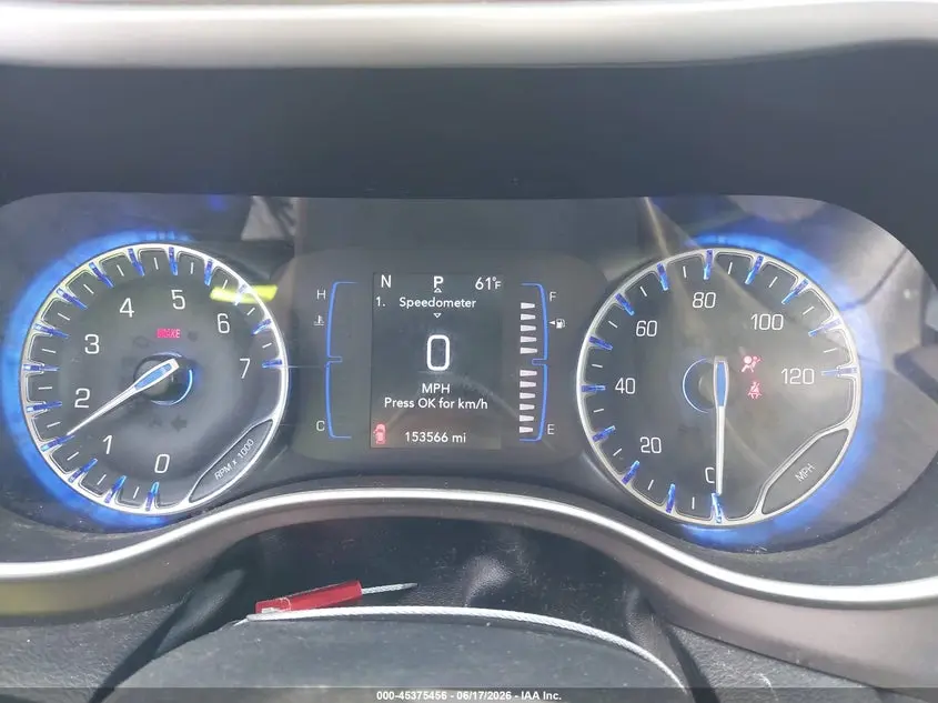 2020 CHRYSLER VOYAGER LXI