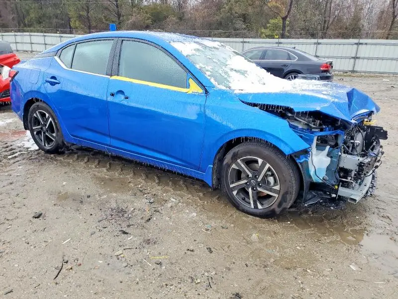 2025 NISSAN SENTRA SV  