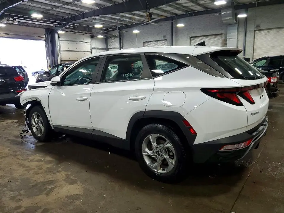 2022 HYUNDAI TUCSON SE  