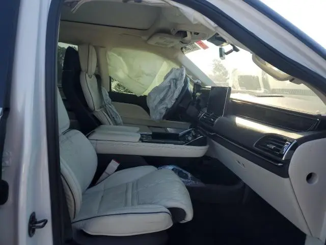 2024 LINCOLN NAVIGATOR BLACK LABEL  