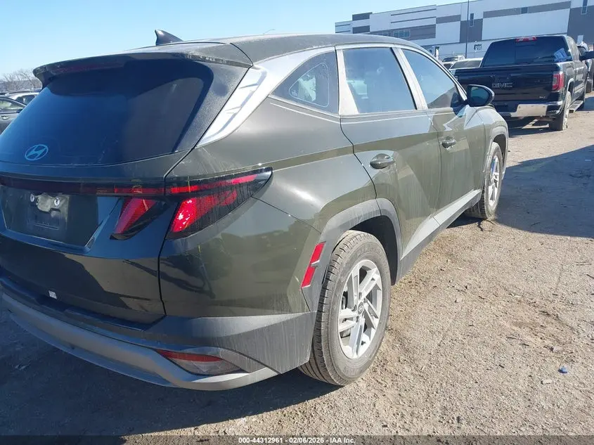 2025 HYUNDAI TUCSON SE