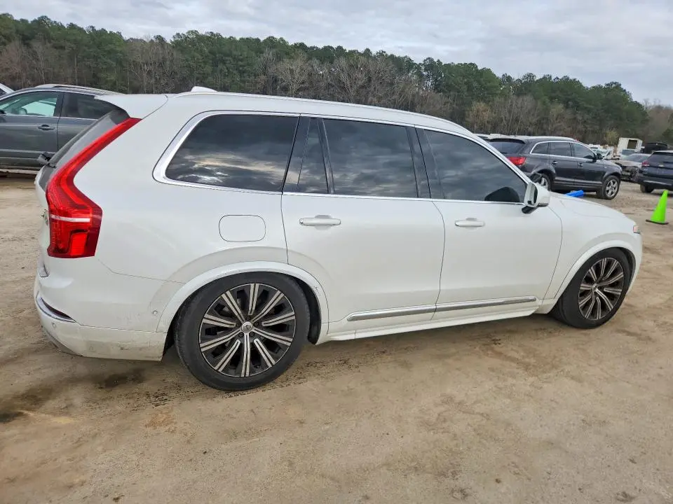 2017 VOLVO XC90 T6  