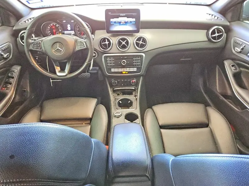 2020 MERCEDES-BENZ GLA 250  