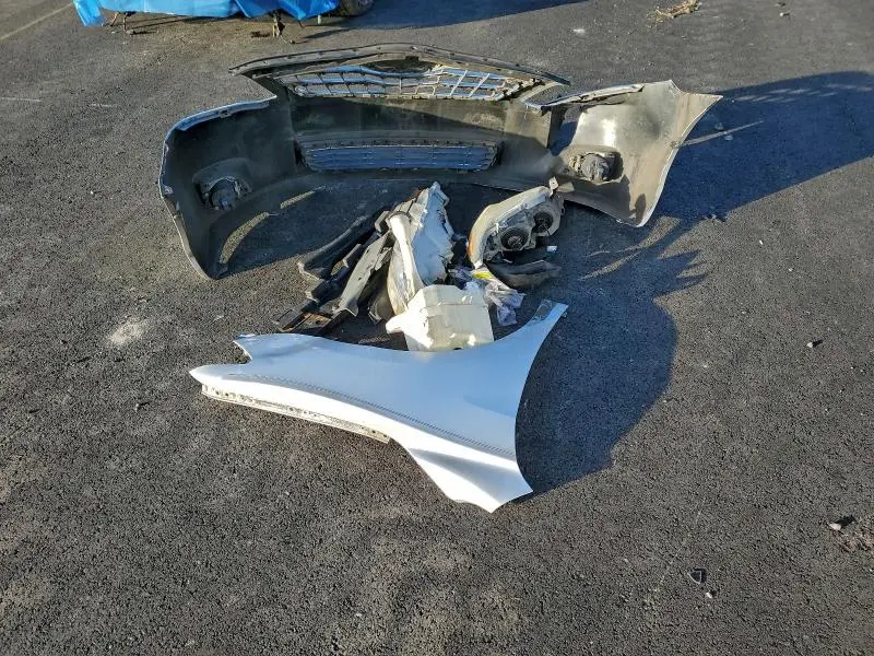 2011 TOYOTA CAMRY SE  