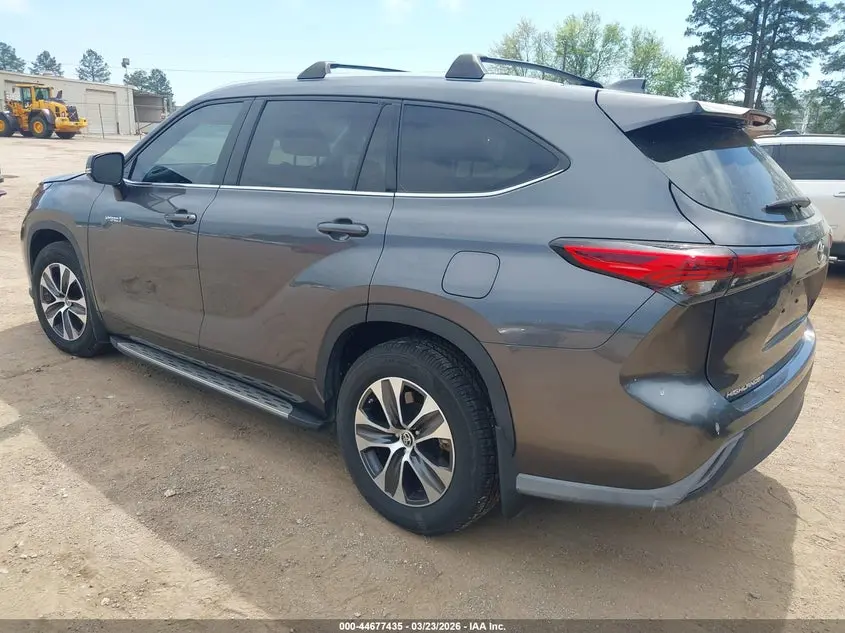 2021 TOYOTA HIGHLANDER HYBRID XLE