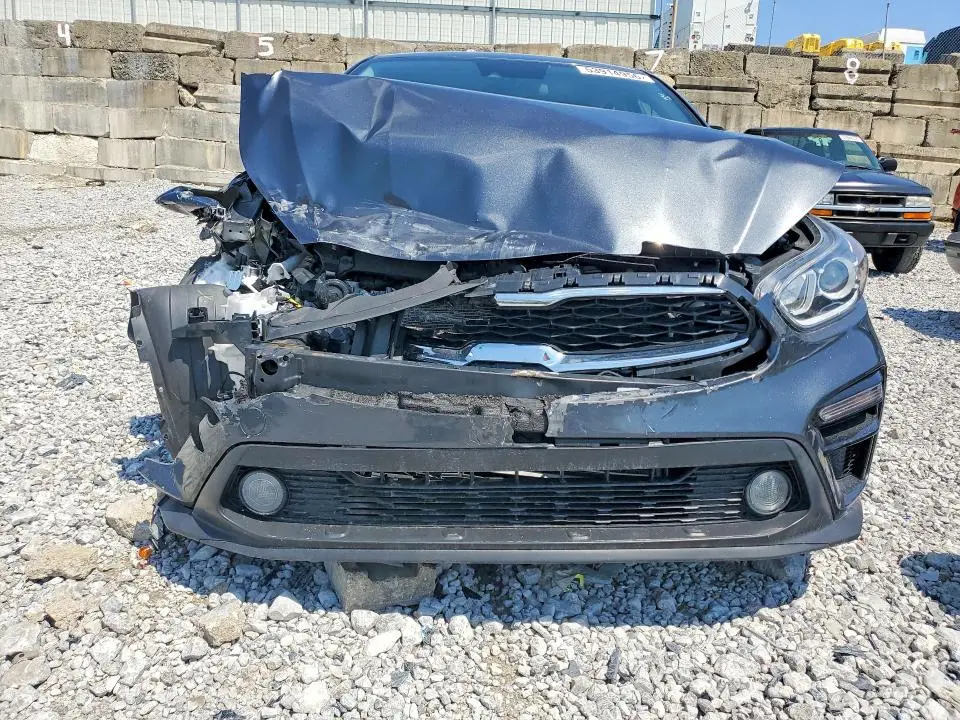 2021 KIA FORTE FE  