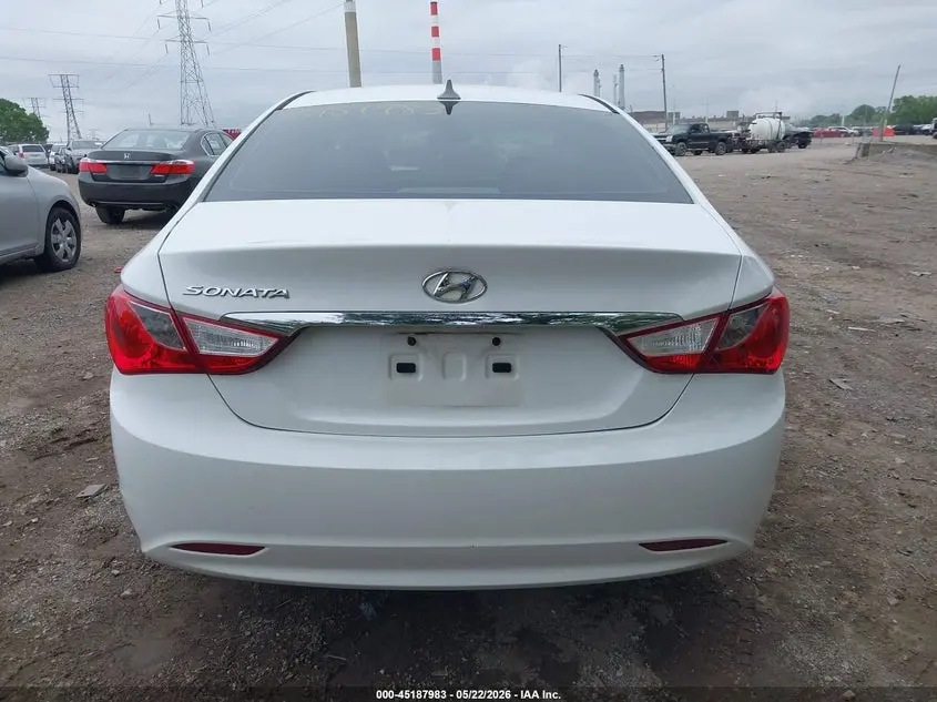 2013 HYUNDAI SONATA GLS