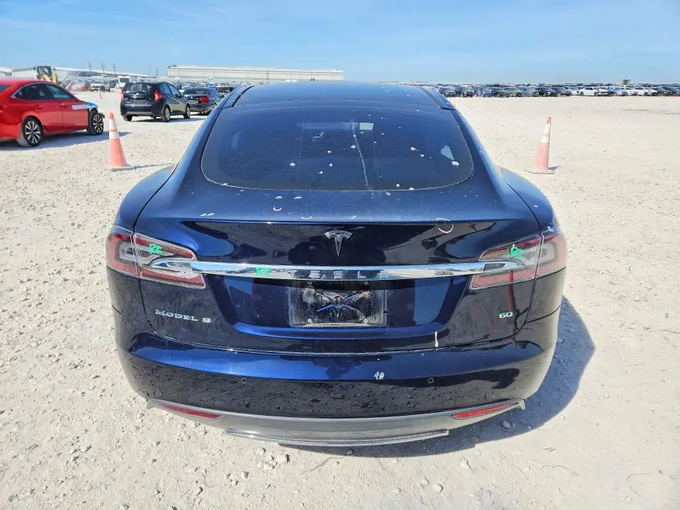 2015 TESLA MODEL S 60  