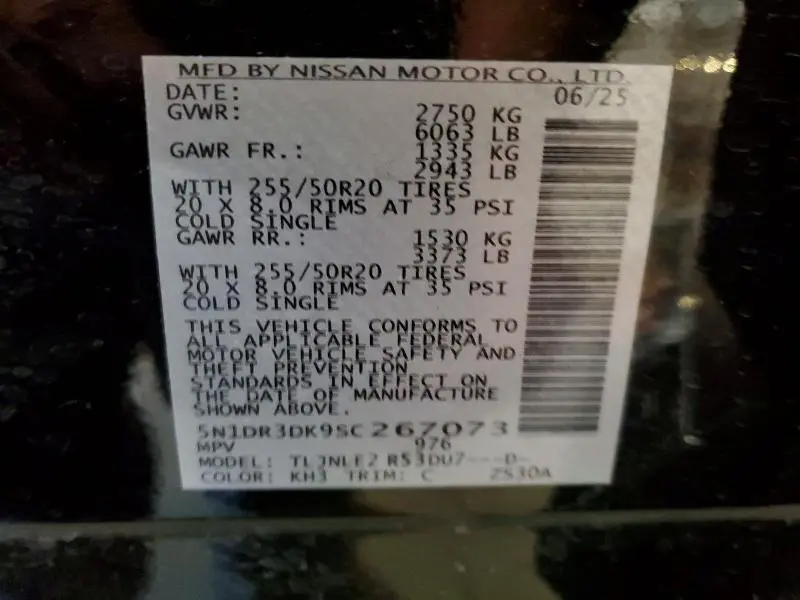 2025 NISSAN PATHFINDER PLATINUM  
