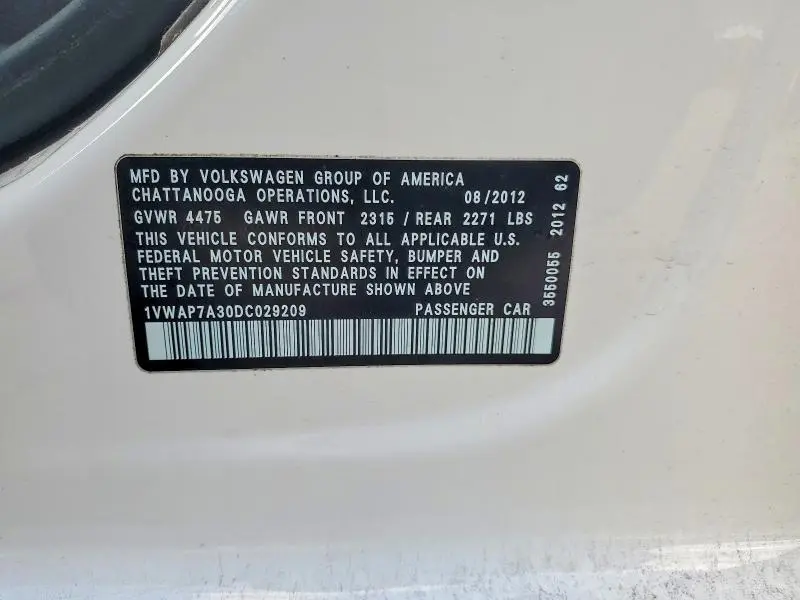 2013 VOLKSWAGEN PASSAT S  